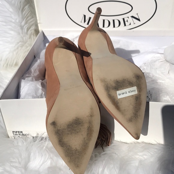 Steve Madden | Lace Up Bootie heel - Picture 4 of 7